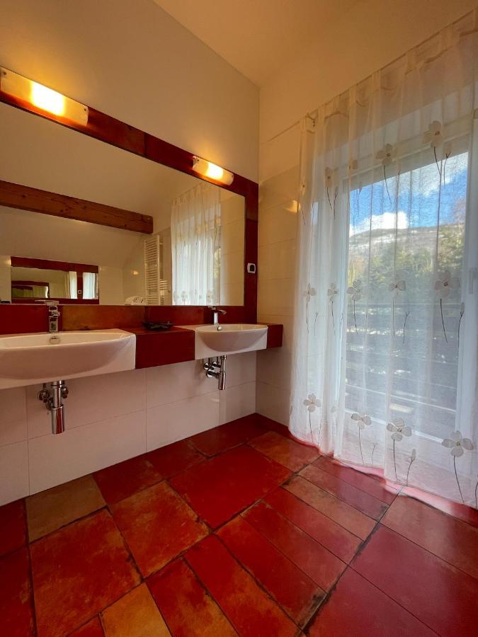 שצ'צ'ירק Apartamenty Czyrna Przy Gondoli מראה חיצוני תמונה