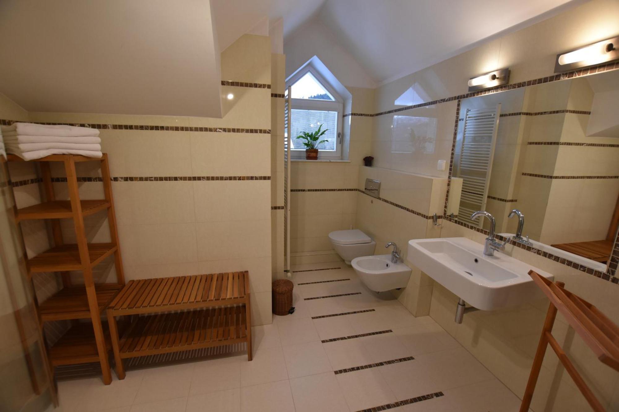 שצ'צ'ירק Apartamenty Czyrna Przy Gondoli מראה חיצוני תמונה